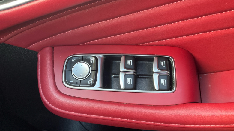 MG Hs 1.5 T-GDI Exclusive 5dr DCT Petrol Hatchback